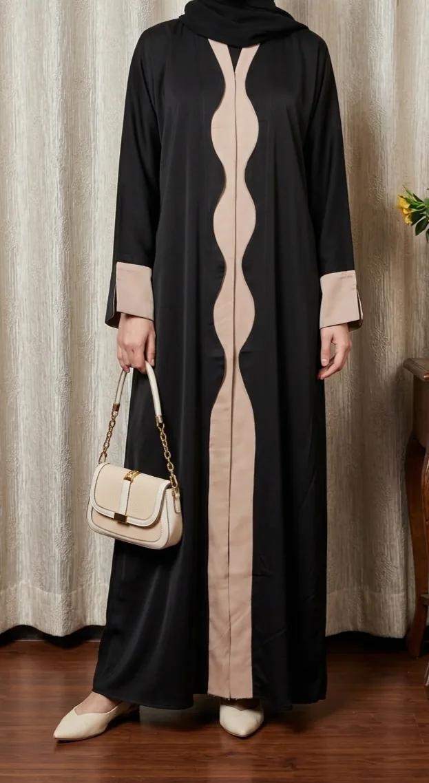 Scalloped two-tone abaya